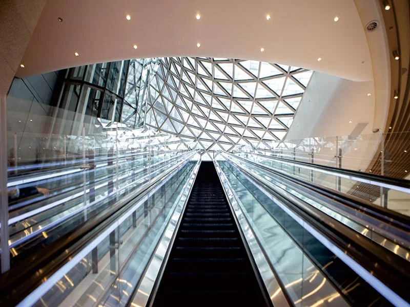 Escalera mecánica para espacios comerciales